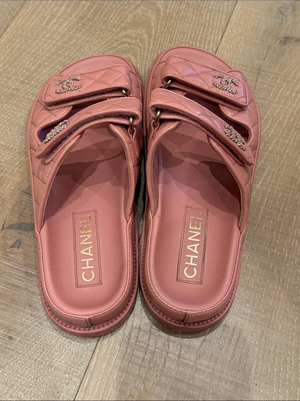 CHANEL 24P Dark PinK Lambskin DAD SLIDE sandals - Picture 3 of 4